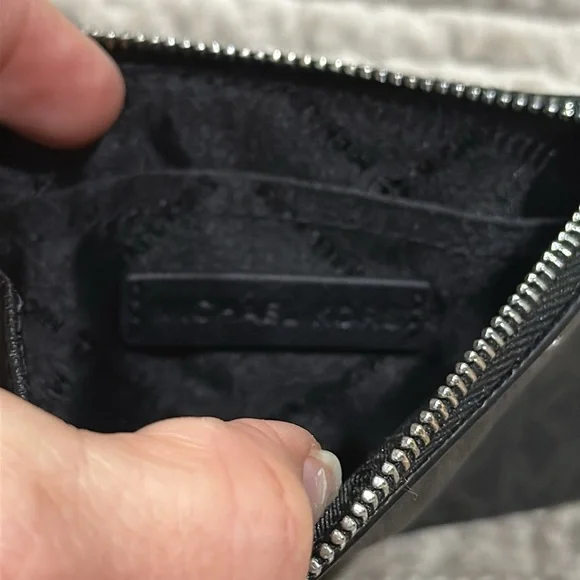 Michael Kors keychain ID wallet - Picture 5 of 8